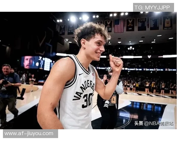 贾里德巴特勒在VS湖人表现出色后选择加盟贝尔格莱德红星球队 贾里德巴特勒在VS湖人表现出色后选择加盟贝尔格莱德红星球队