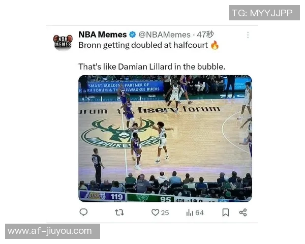 布朗尼被包夹失误库里反击背传希尔德意外失球引发争议