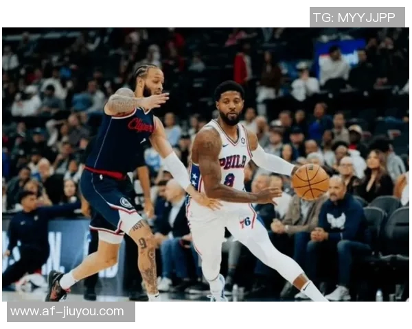 保罗乔治状态低迷10投仅中2球全场仅得7分6篮板表现令人失望